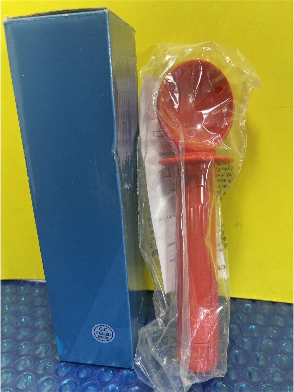 Avon Heated Ice Cream Scoop Red 2007-Battery Operated